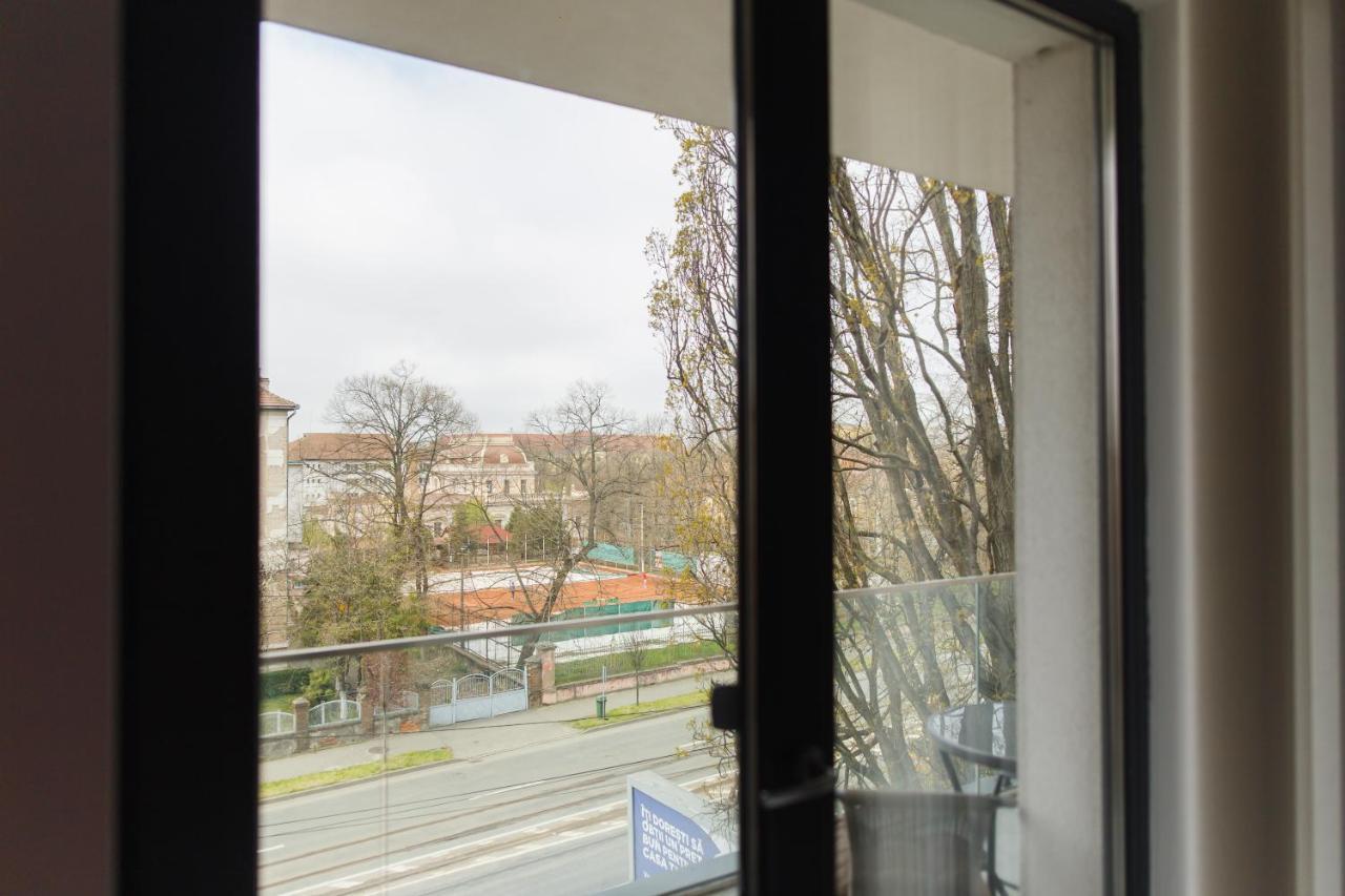 Enjoy The Light ! Central Space Oradea Exteriér fotografie